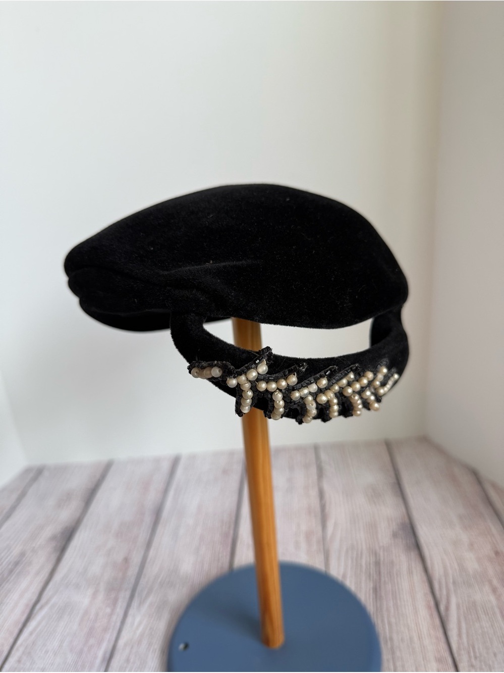 CAROL Vintage Italian Black Velvet Cap Hat